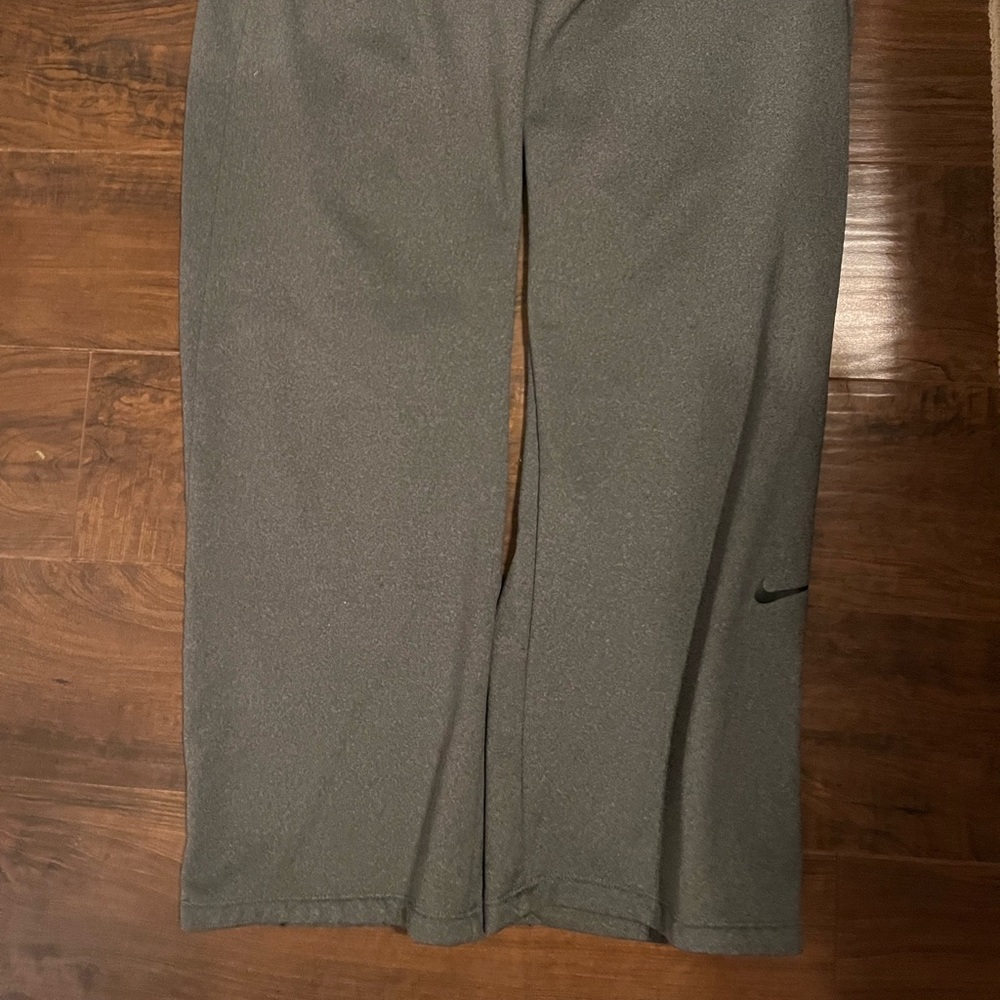Womens Nike therma pants